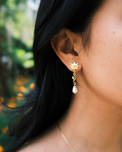 KAMAL EARRINGS WITH PEARL